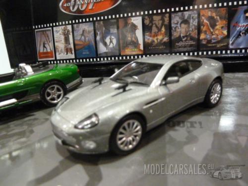 James Bond Coll. 3 Car Set (Aston Martin+Ford Thunderbird+Jaguar Xkr)